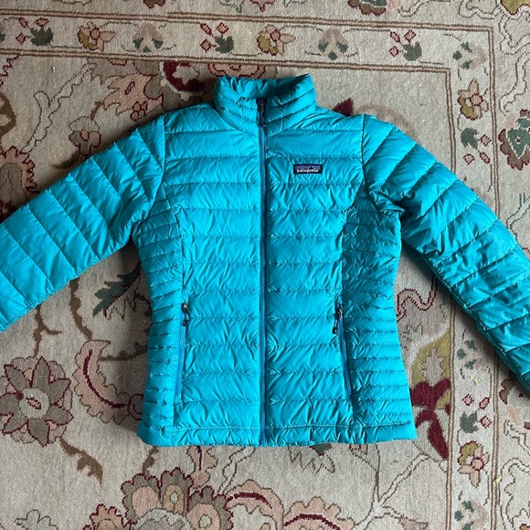 Patagonia Jackets & Blazers - Small Women’s Patagonia Puffy - Excellent condition